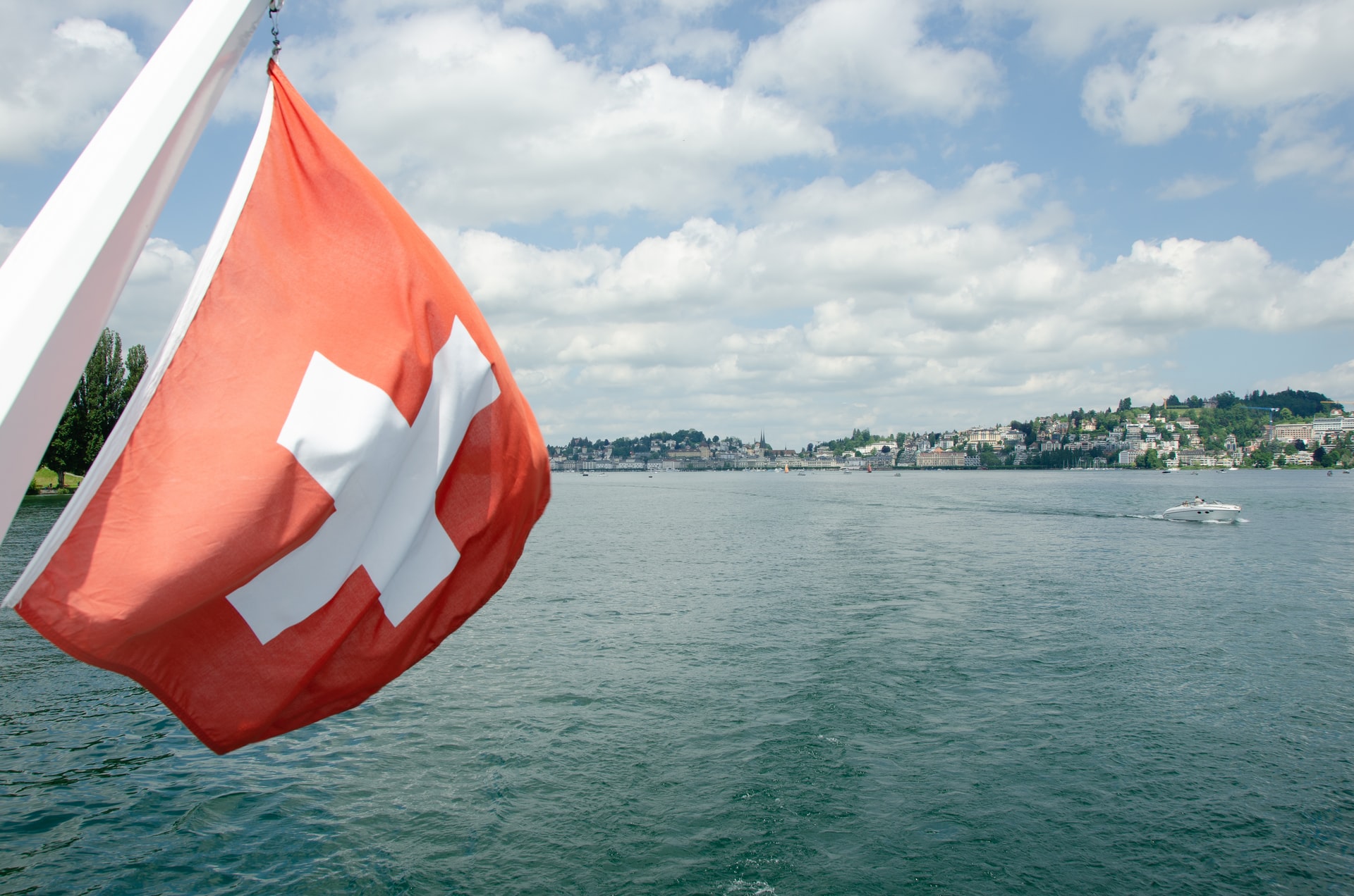 Švicarska ublažava COVID mjere | LJETNI JEZIČNI KAMPOVI ZA DJECU U INOZEMSTVU