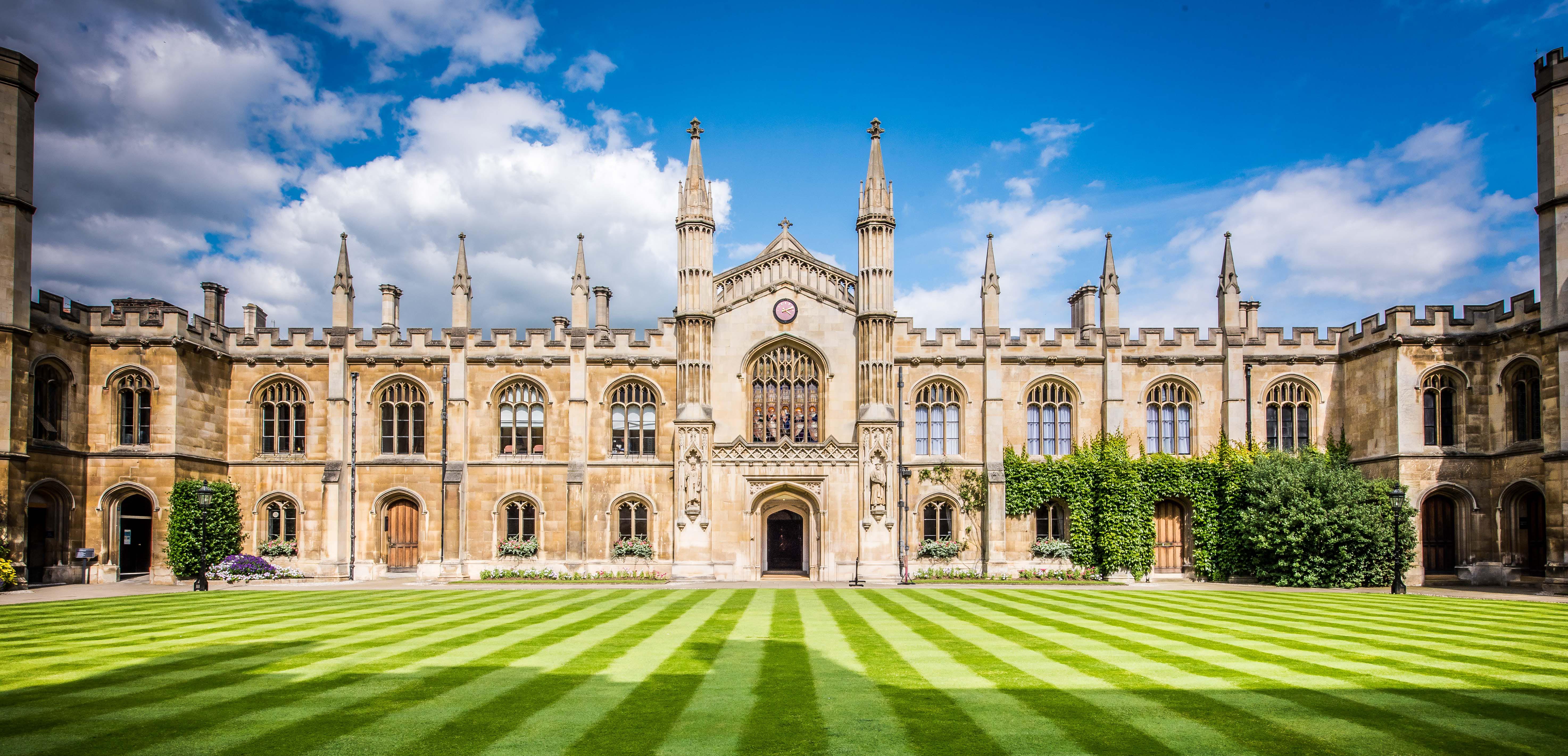 University cambridge in english. Кембридж университет. Кембриджский, Оксфордский, университет Глазго.. Оксфордский университет и Кембриджский университет. Университет в Лондоне Кембридж.