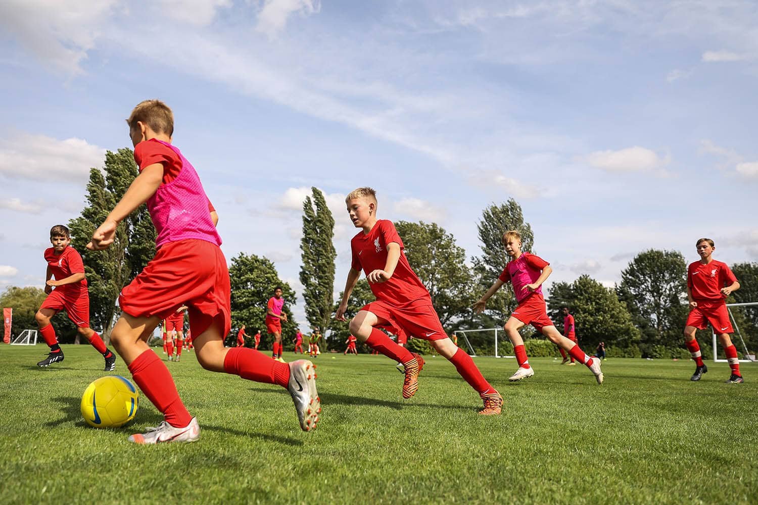 KAMP ENGLESKOG I LIVERPOOL NOGOMETNI KAMP